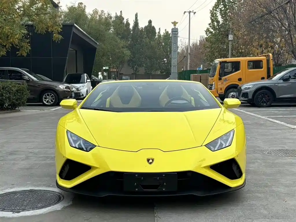 LAMBORGHINI HURACÁN