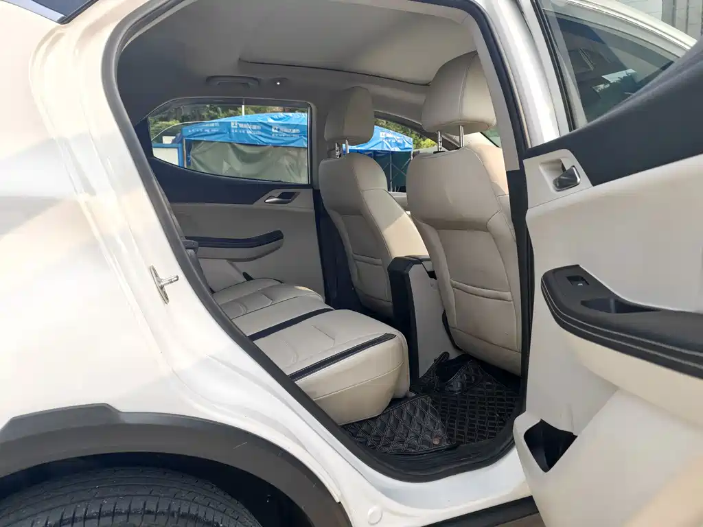 BYD Yuan Pro — миниатюра 12