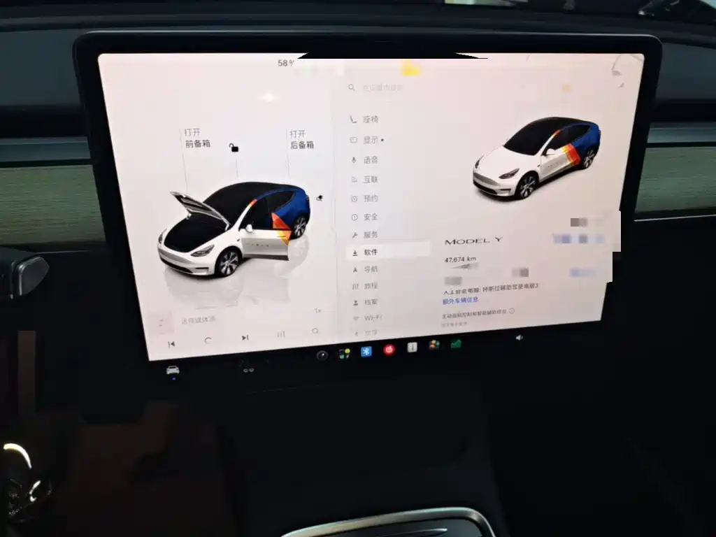 Tesla Model Y — миниатюра 13