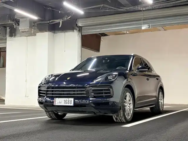 PORSCHE CAYENNE 2018