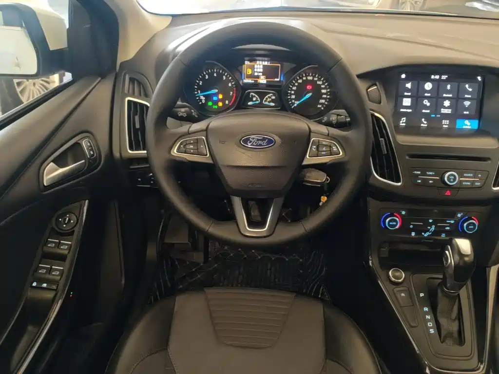 Ford Focus — миниатюра 11