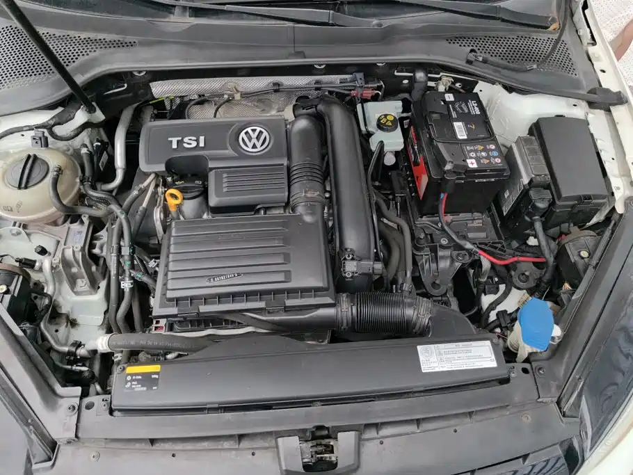 Volkswagen Golf — миниатюра 10