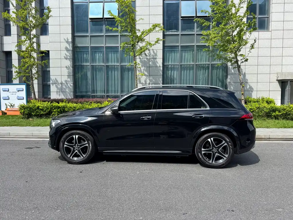 Mercedes-Benz GLE (Import) — миниатюра 7