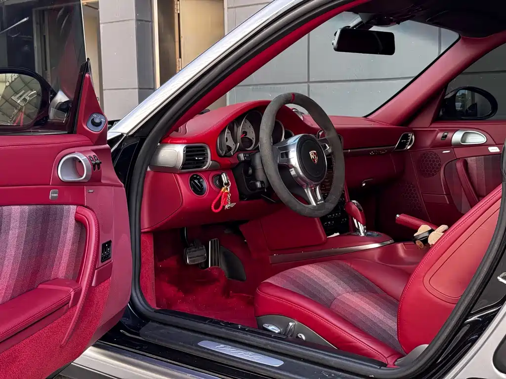 Porsche 911 — миниатюра 11
