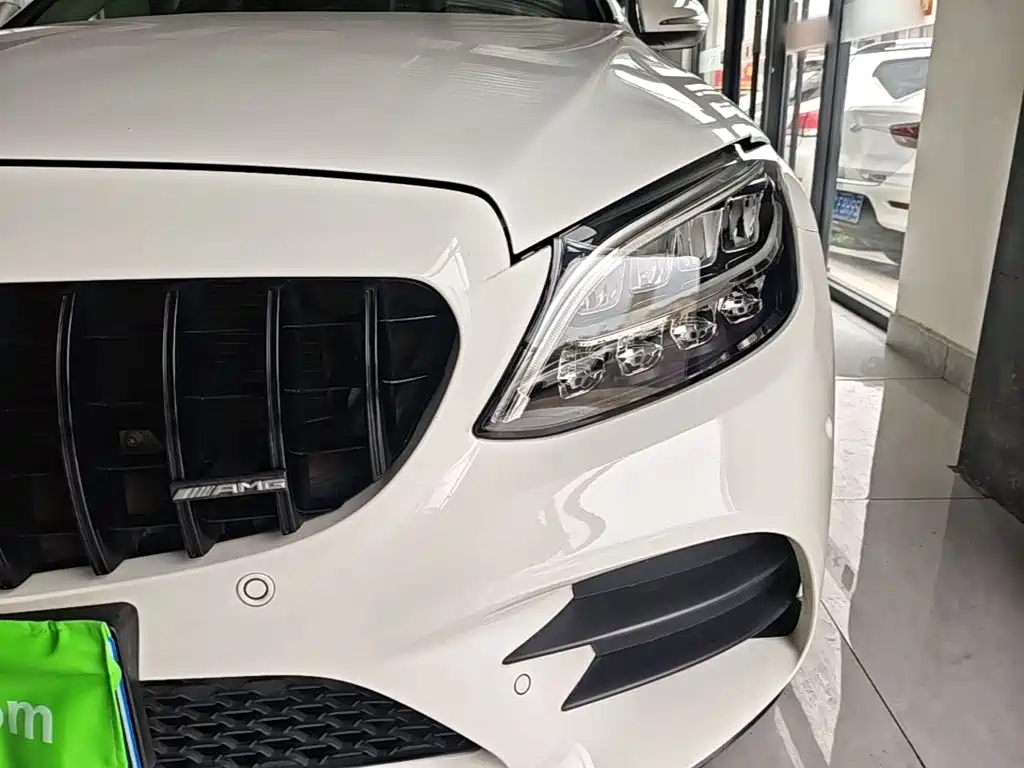 Mercedes-Benz C-Class — миниатюра 24