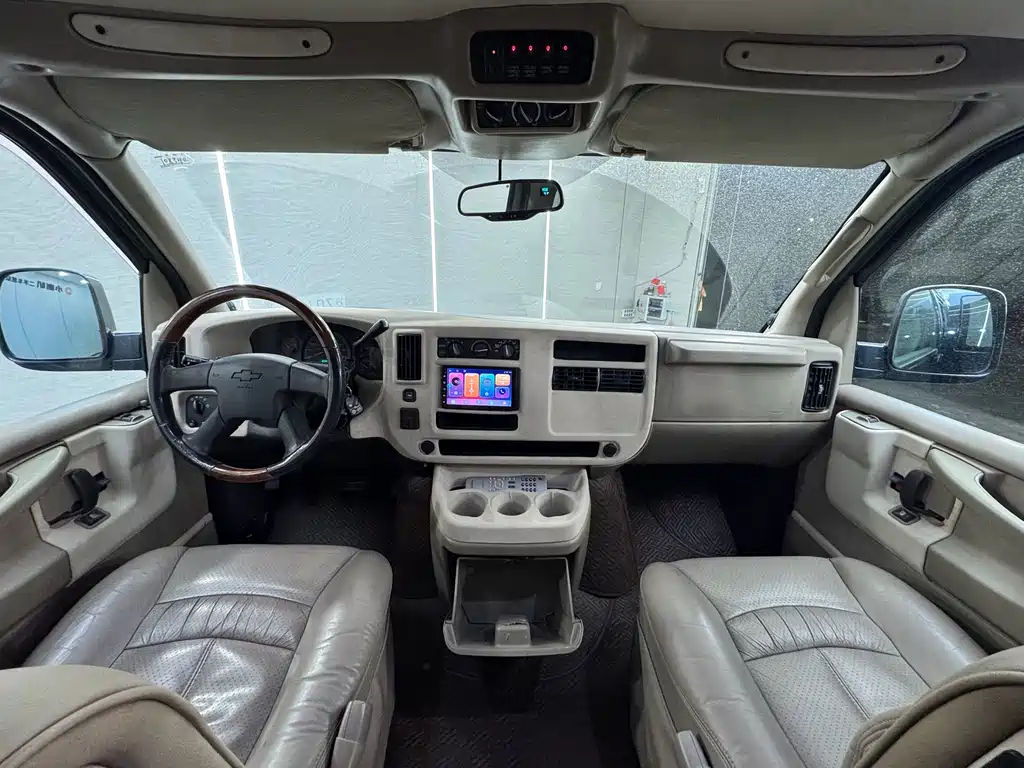 Chevrolet Express 2009 5.6L AT