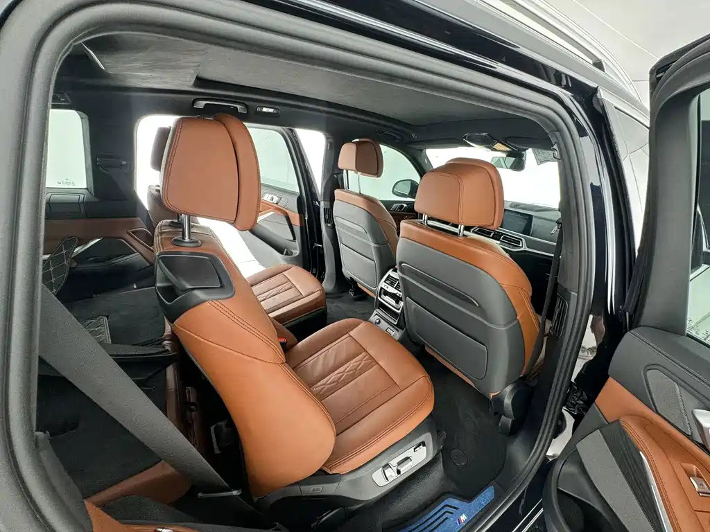 BMW X7 — миниатюра 10