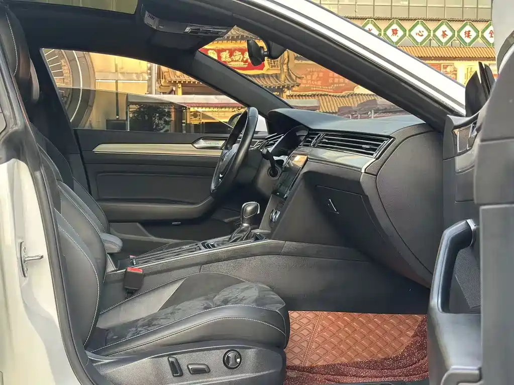 Volkswagen CC — миниатюра 11