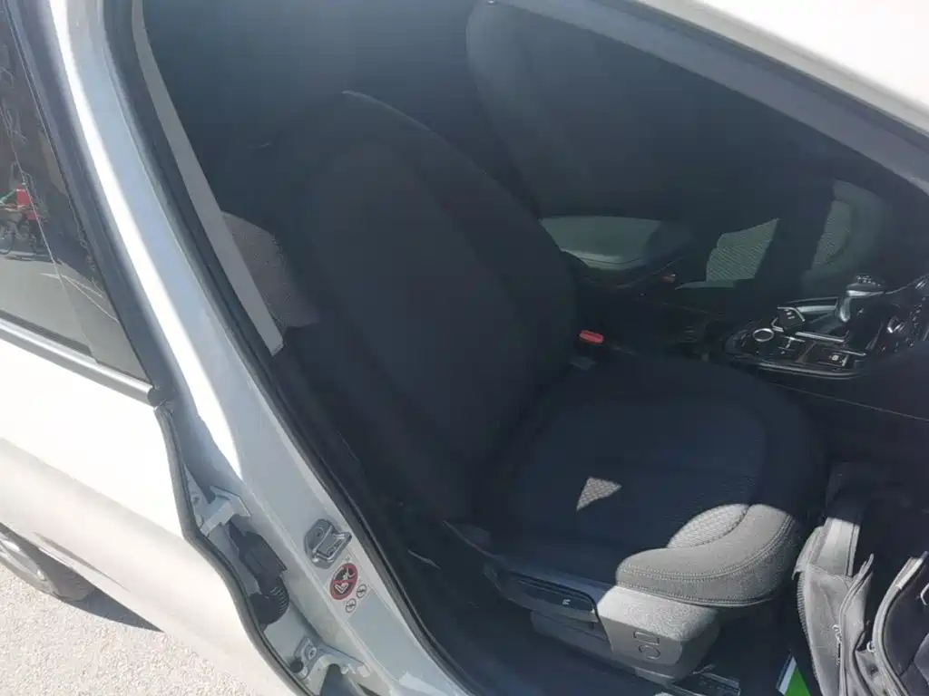 BMW 2 Series Active Tourer (Import) — миниатюра 25