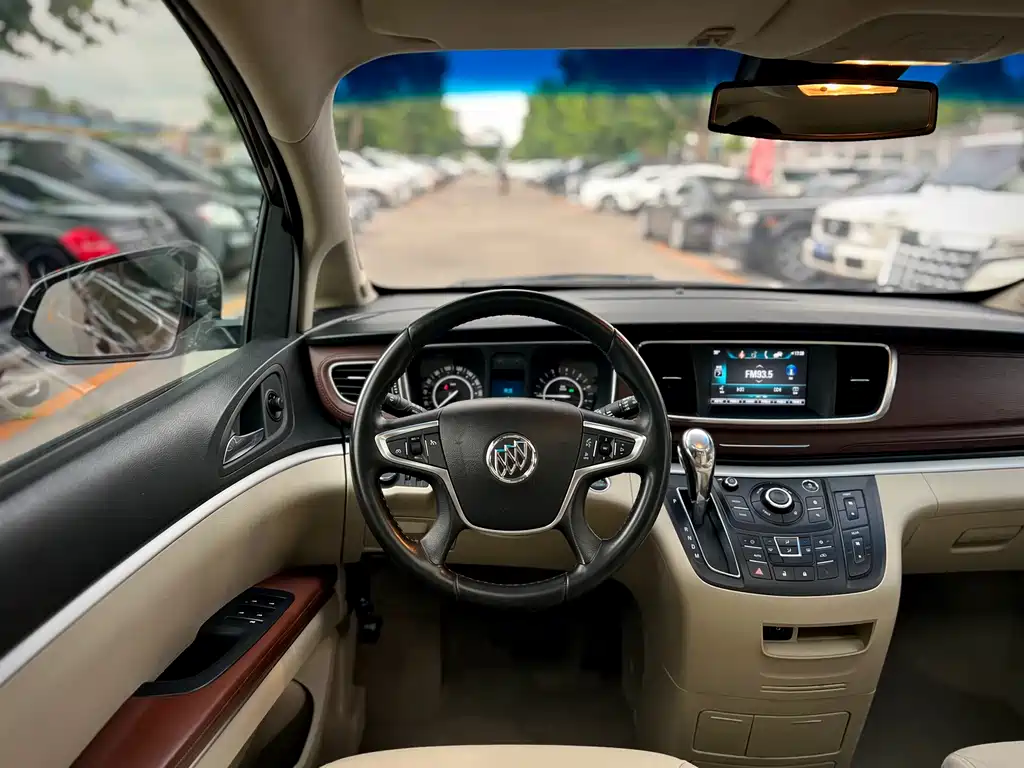 Buick GL8 2018 28T Luxury VI