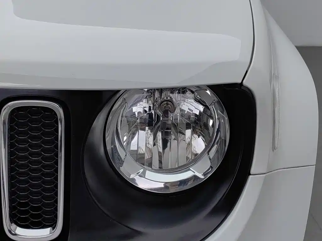 Jeep Renegade — миниатюра 7