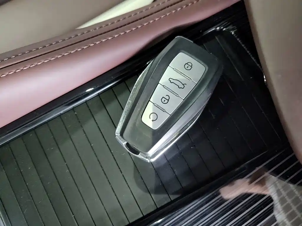 Geely Xingyue L — миниатюра 9