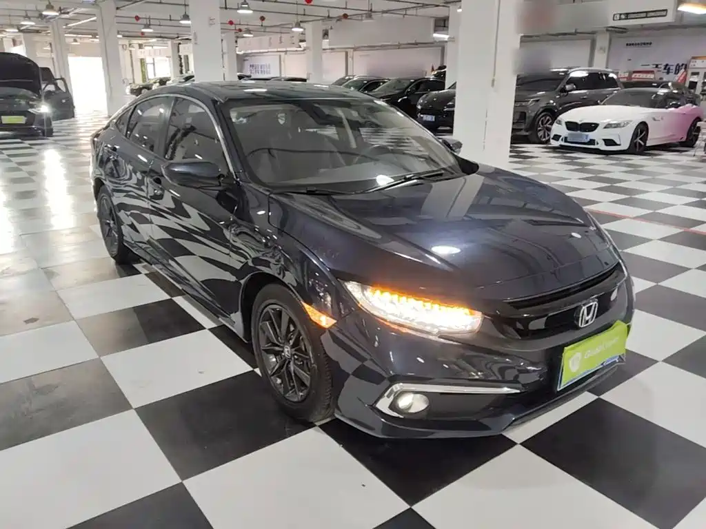 Honda Civic — миниатюра 4