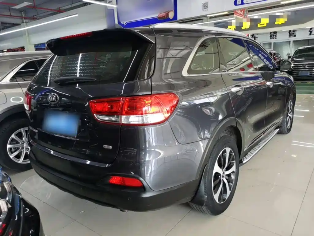 Kia Sorento — миниатюра 7
