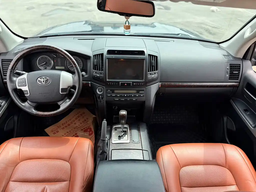 Toyota Land Cruiser 2017 4.5L AT