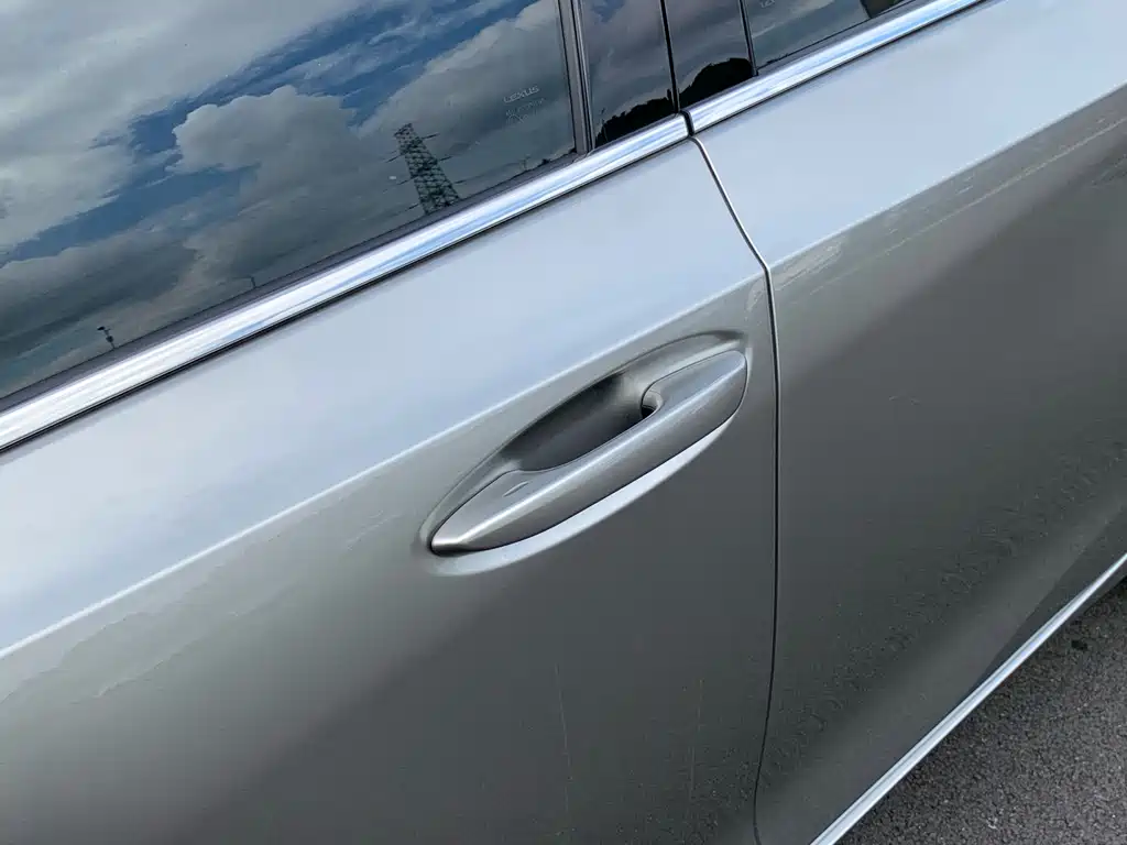 Lexus ES 2023 200