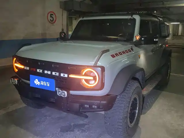 Ford Bronco