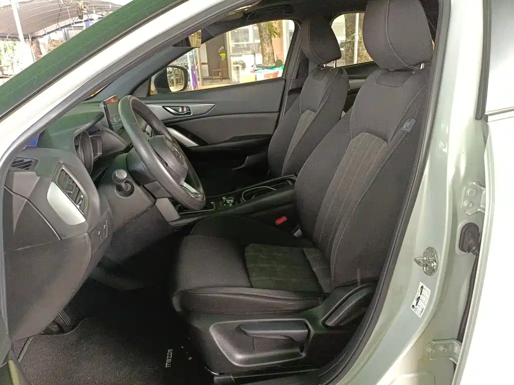Mazda CX-4 — миниатюра 7