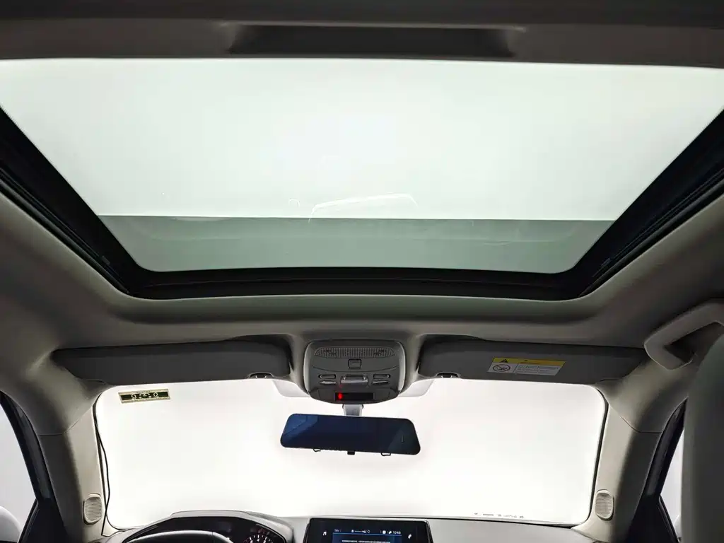 Peugeot 2008 — миниатюра 12