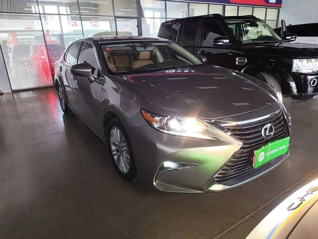 Lexus ES 2015 200 Elite