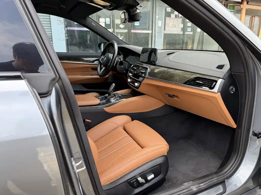 BMW 6 Series GT — миниатюра 7