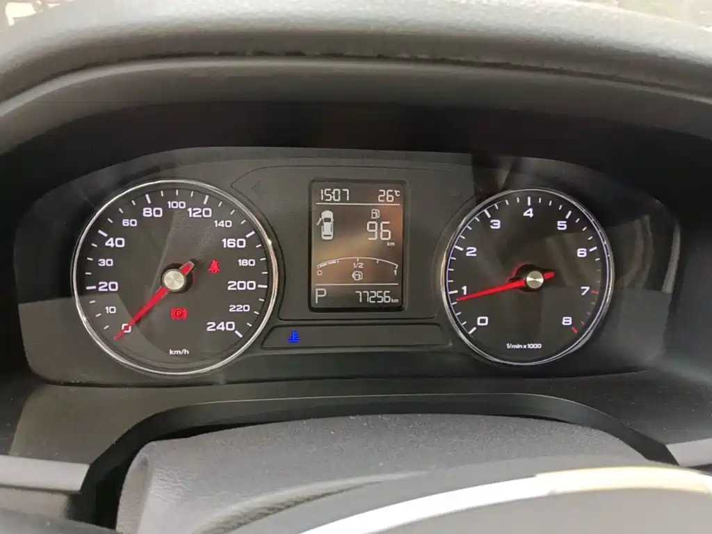 Roewe i6 Classic — миниатюра 12