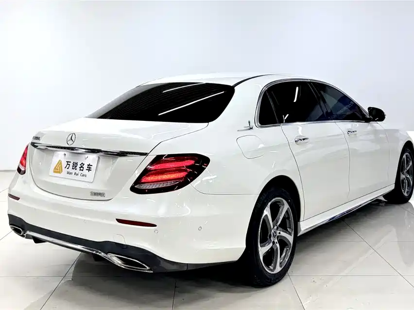 Mercedes-Benz E-Class E 2017 E 300 L Sport Fashion