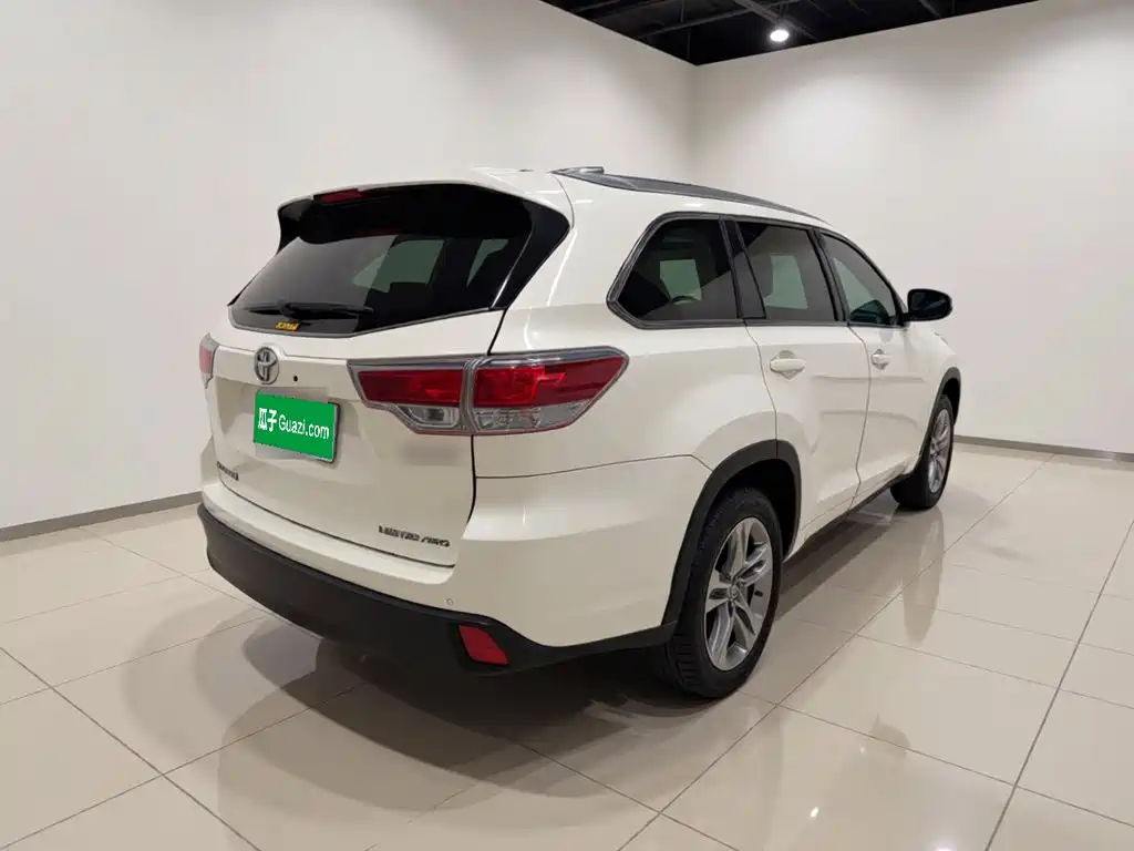 Toyota Highlander — миниатюра 4