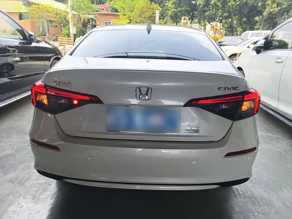 Honda Civic — миниатюра 6
