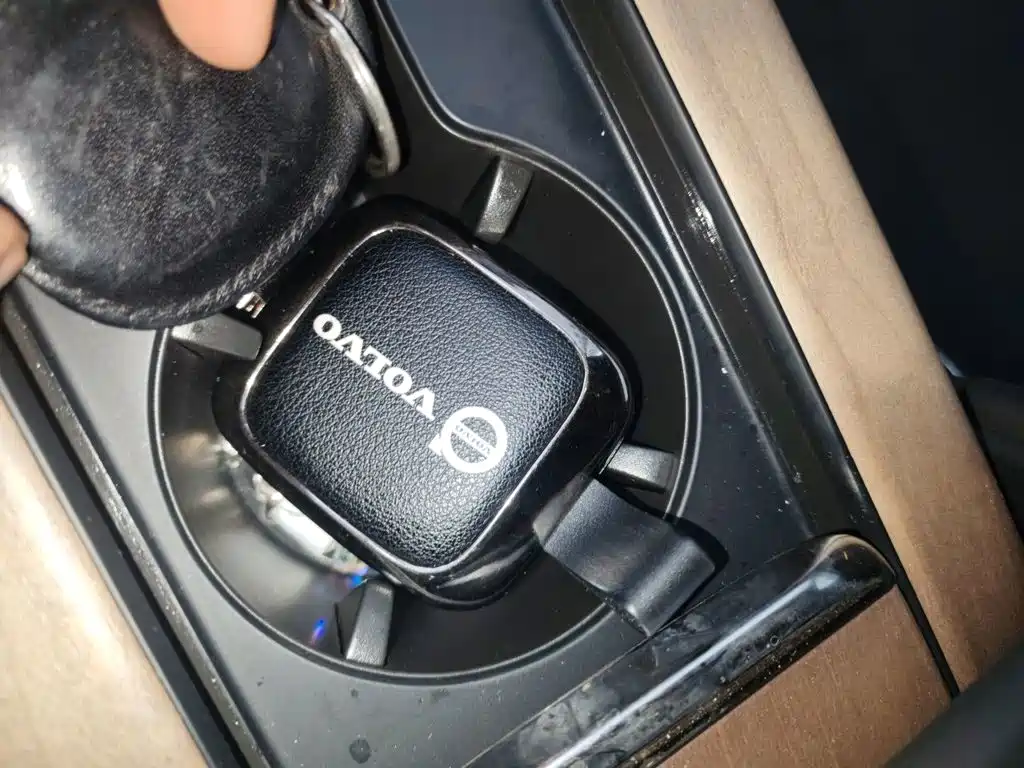 Volvo XC70 PHEV — миниатюра 9