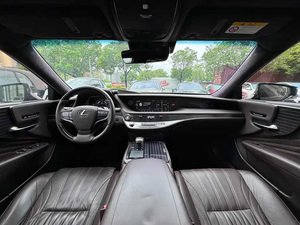 Lexus LS 2018 350 Luxury V
