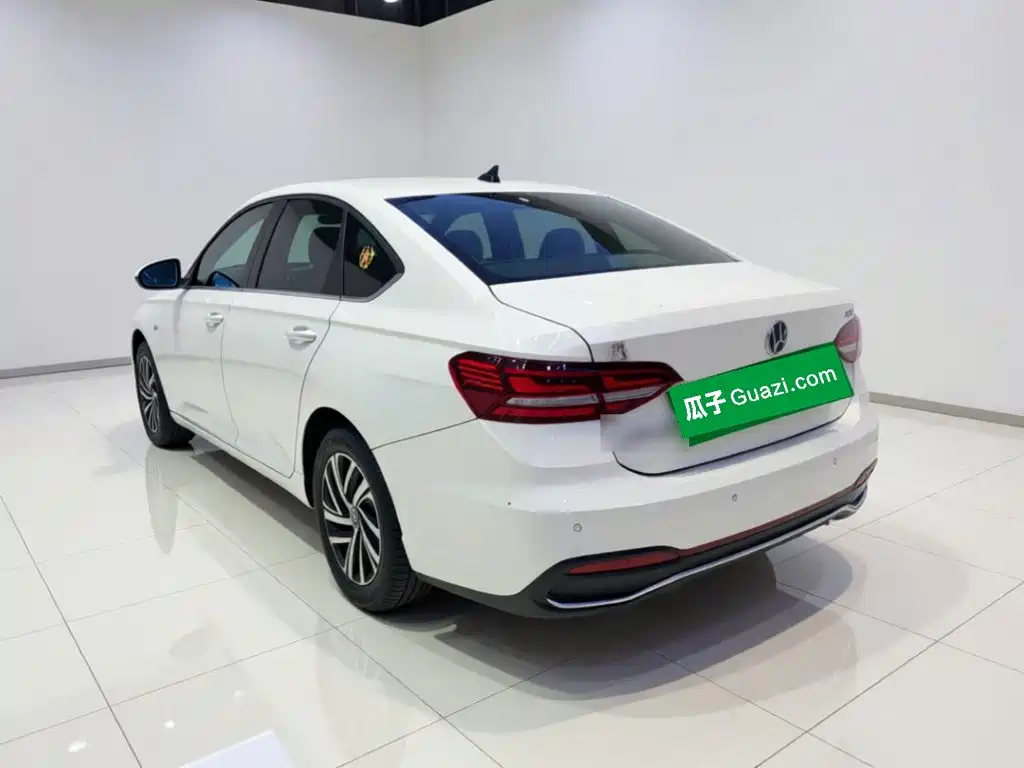 Volkswagen Lavida — миниатюра 4