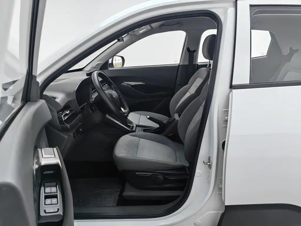 Baojun RS-3 — миниатюра 10