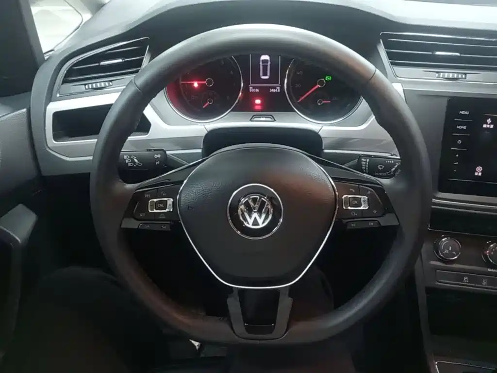 Volkswagen Touran — миниатюра 11