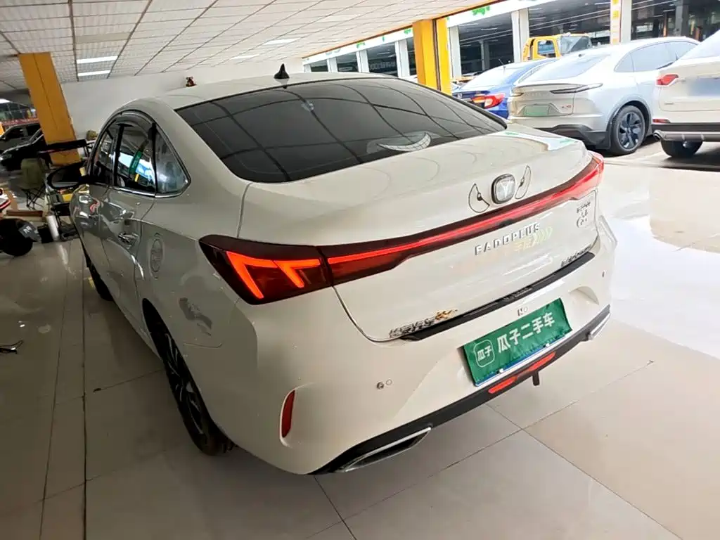 Changan Eado — миниатюра 5