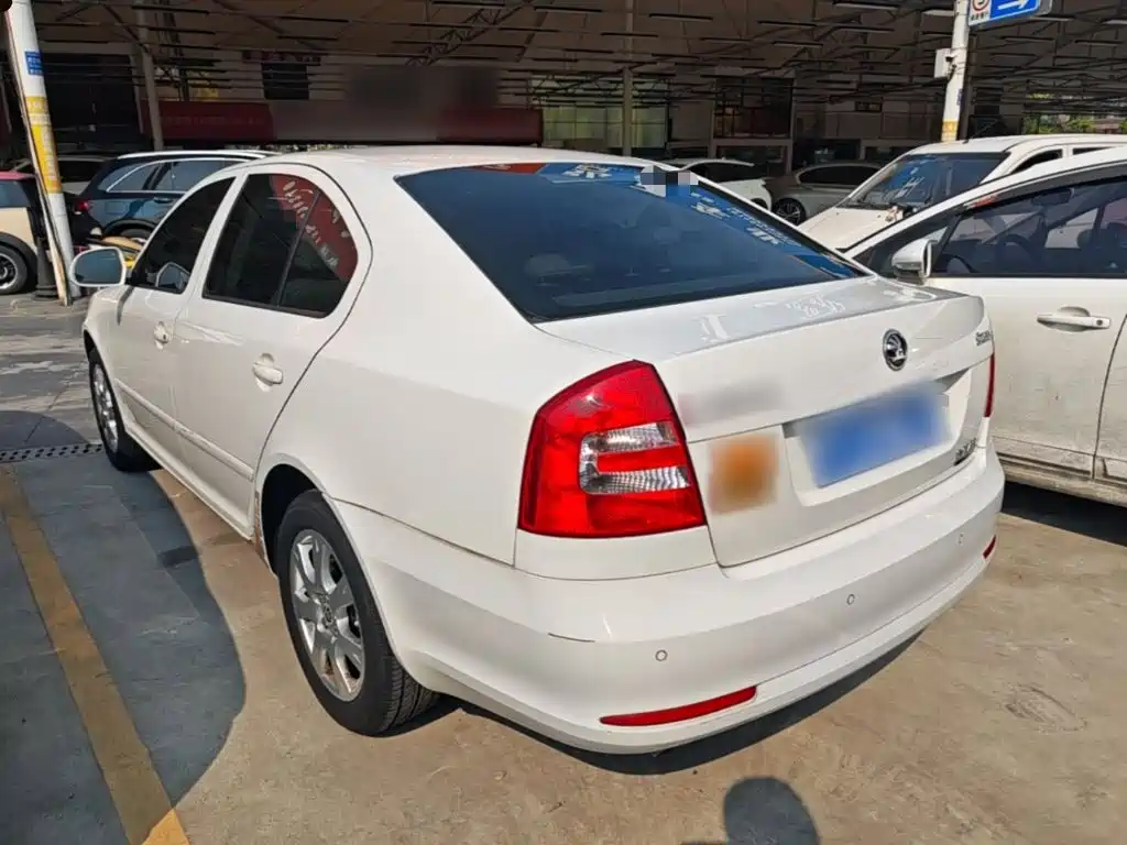 Skoda Octavia — миниатюра 5