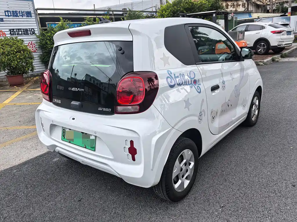 Roewe Clever — миниатюра 7