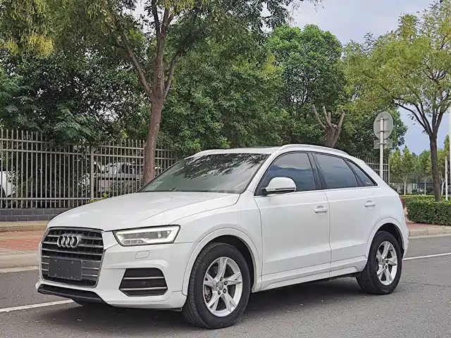 AUDI Q3 2018
