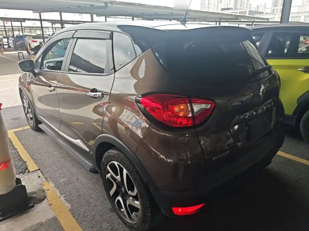 Renault Captur — миниатюра 5