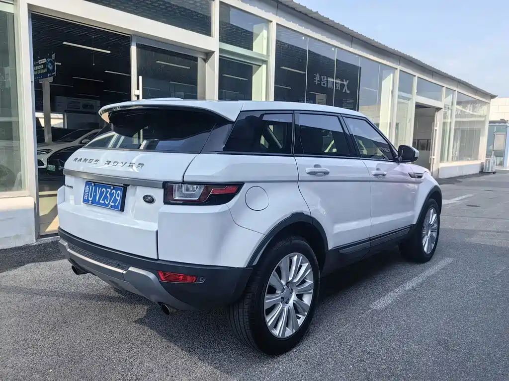 Land Rover Evoque — миниатюра 4