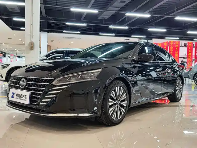 NISSAN TEANA 2023