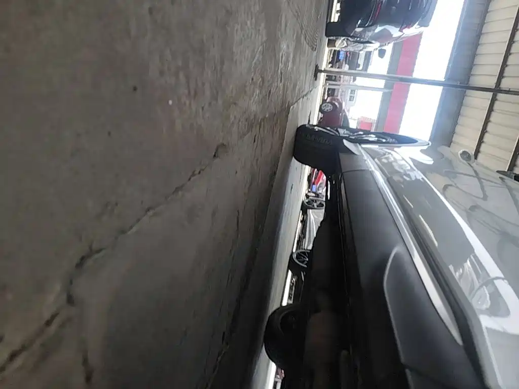 BYD PLUS New Energy — миниатюра 21