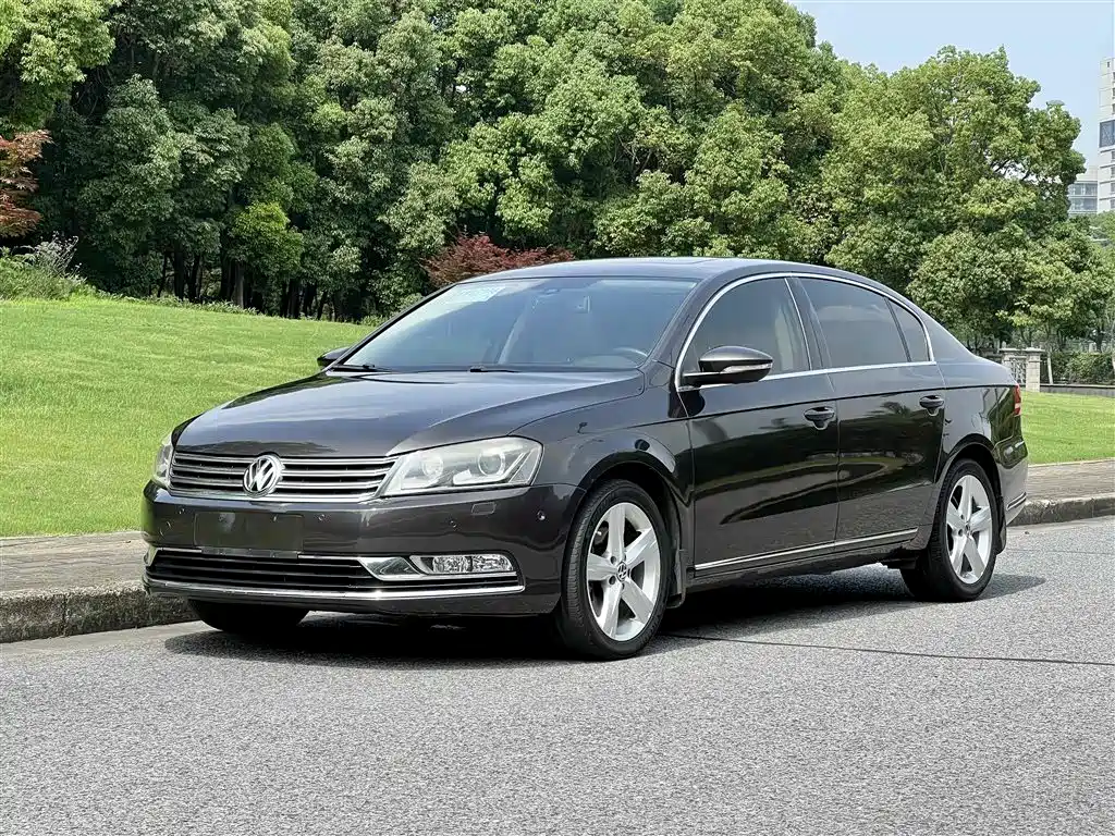 Volkswagen Magotan 2011