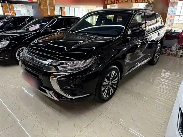 mitsubishi outlander