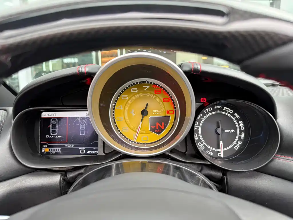 Ferrari California T — миниатюра 12