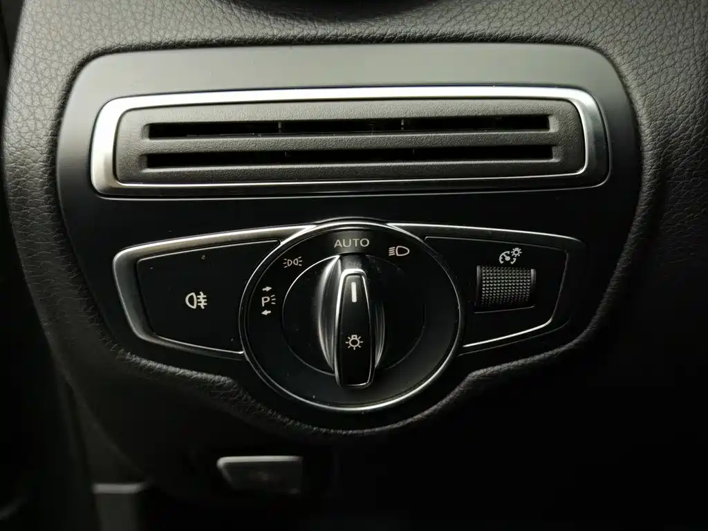 Mercedes-Benz GLC — миниатюра 21