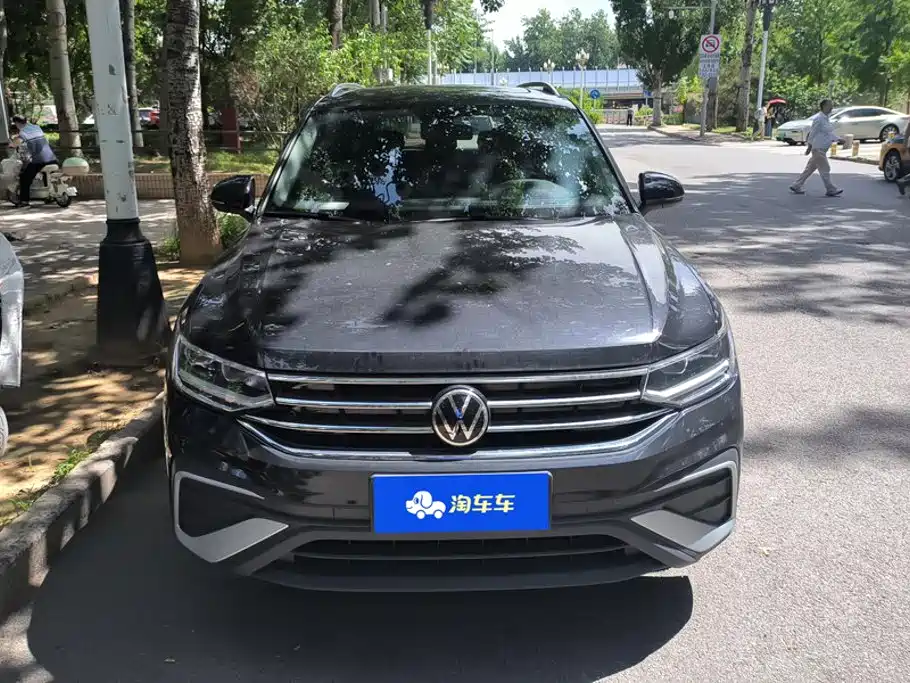 Volkswagen Tiguan L L 2023 300TSI AT Smart