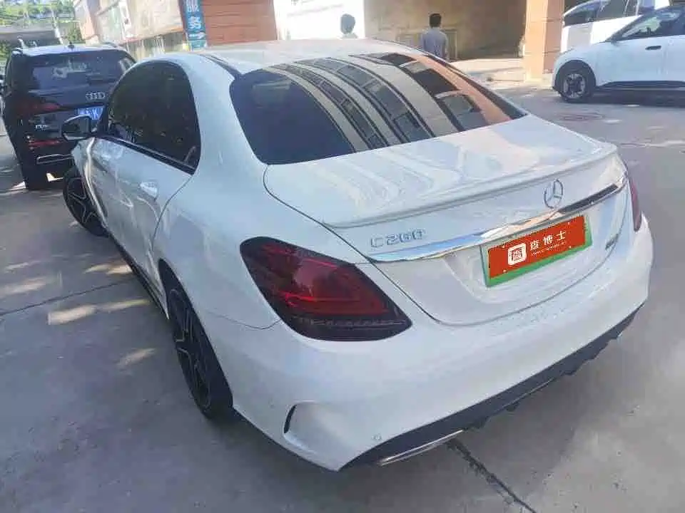 Mercedes-Benz C-Class — миниатюра 6
