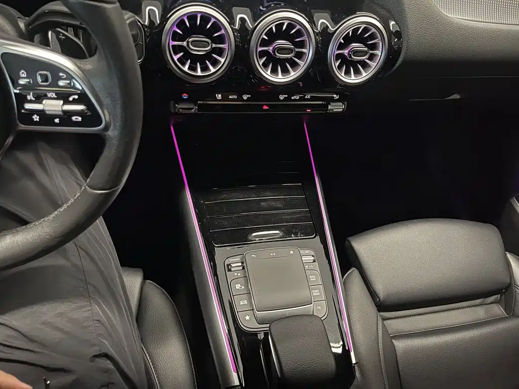 Mercedes-Benz GLA — миниатюра 30