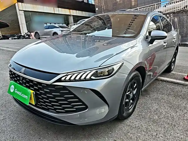 2025 BYD Qin
